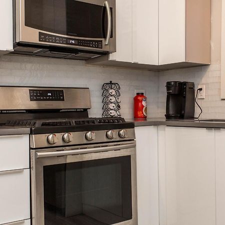 The Double Play - 1 Min Walk To Wrigley! Spacious 2Br - Perfect For Cubs Fans! Chicago Exteriér fotografie