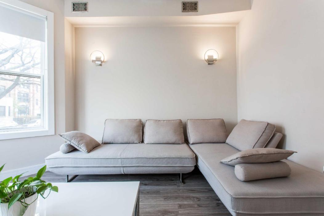 The Double Play - 1 Min Walk To Wrigley! Spacious 2Br - Perfect For Cubs Fans! Chicago Exteriér fotografie