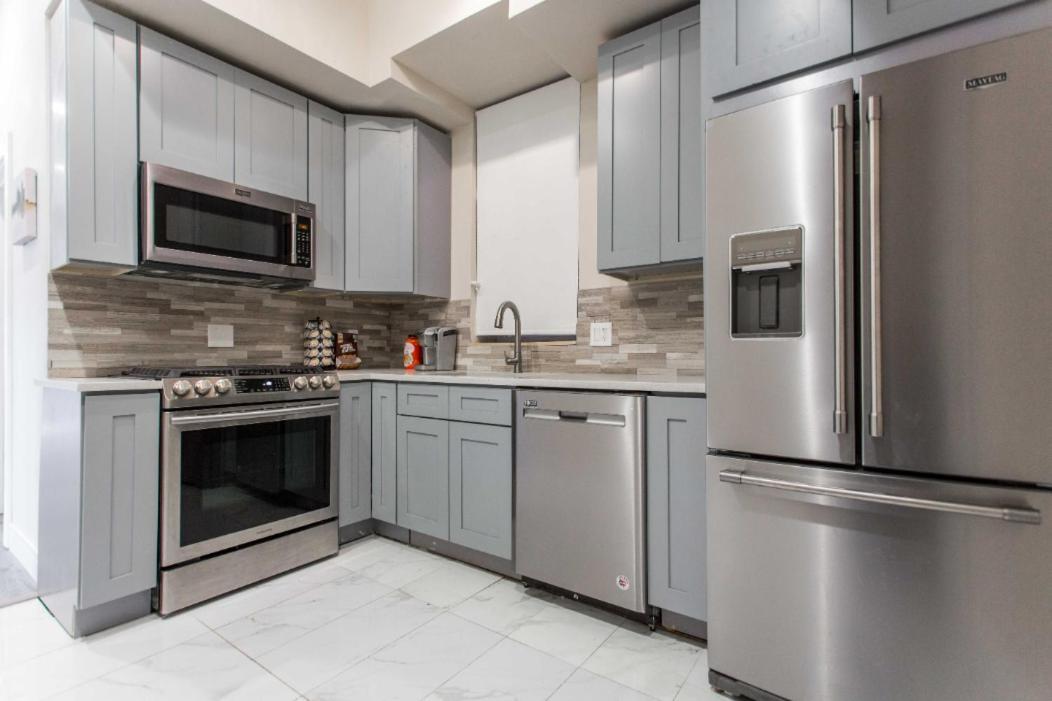 The Double Play - 1 Min Walk To Wrigley! Spacious 2Br - Perfect For Cubs Fans! Chicago Exteriér fotografie