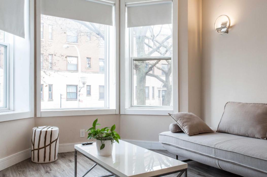 The Double Play - 1 Min Walk To Wrigley! Spacious 2Br - Perfect For Cubs Fans! Chicago Exteriér fotografie