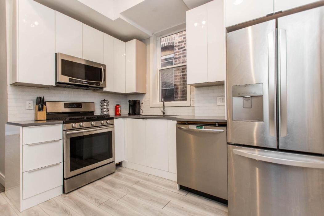 The Double Play - 1 Min Walk To Wrigley! Spacious 2Br - Perfect For Cubs Fans! Chicago Exteriér fotografie
