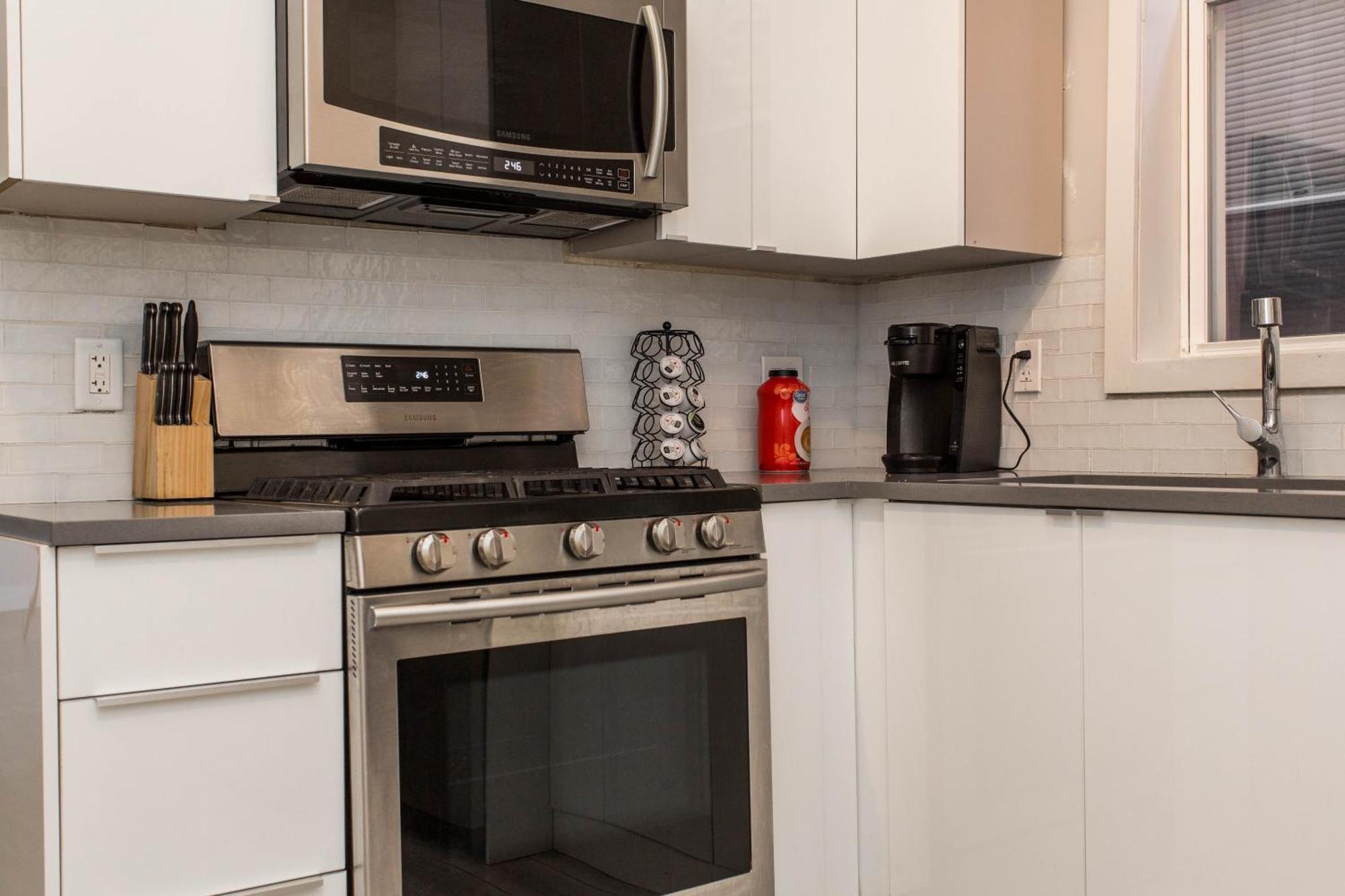 The Double Play - 1 Min Walk To Wrigley! Spacious 2Br - Perfect For Cubs Fans! Chicago Exteriér fotografie