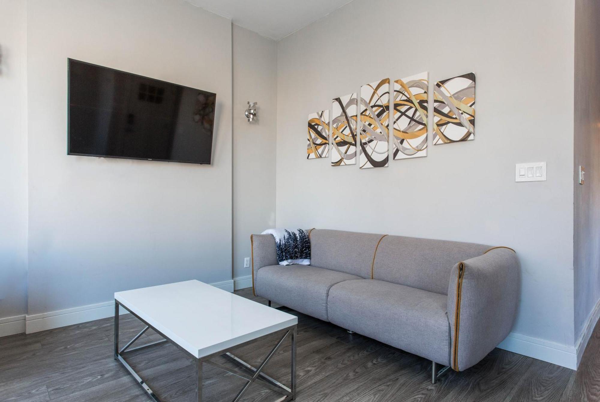 The Double Play - 1 Min Walk To Wrigley! Spacious 2Br - Perfect For Cubs Fans! Chicago Exteriér fotografie