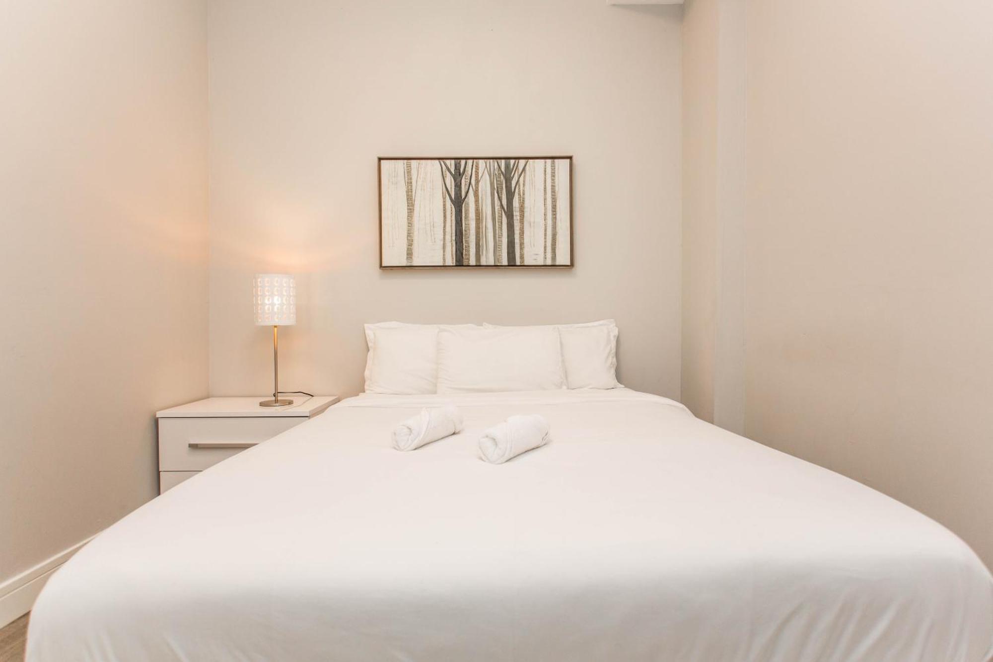 The Double Play - 1 Min Walk To Wrigley! Spacious 2Br - Perfect For Cubs Fans! Chicago Exteriér fotografie