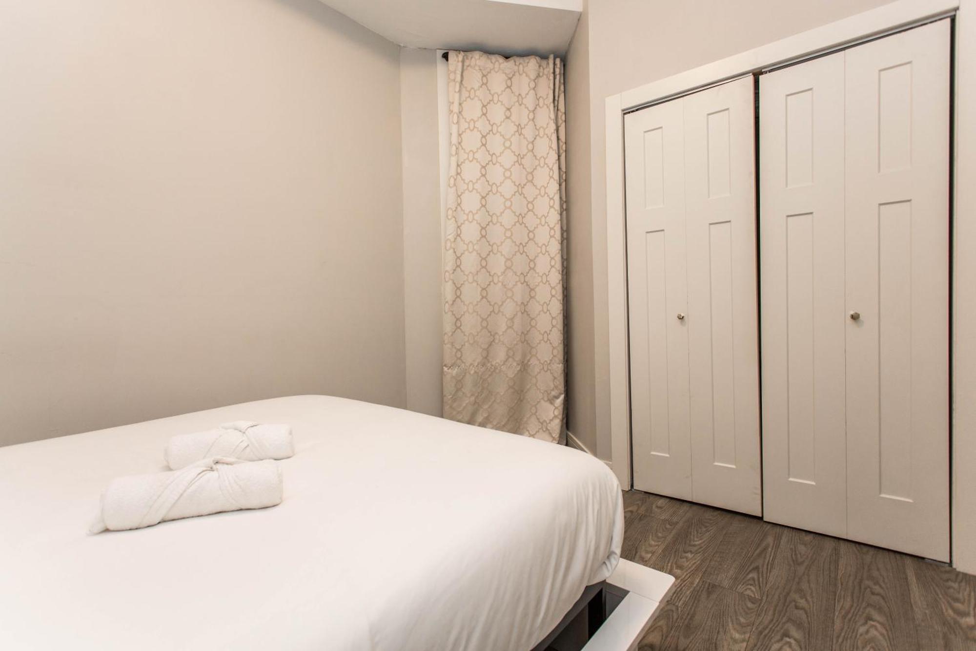 The Double Play - 1 Min Walk To Wrigley! Spacious 2Br - Perfect For Cubs Fans! Chicago Exteriér fotografie